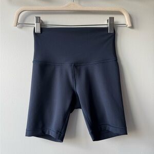 Lululemon Athletica wunder train shorts size 2